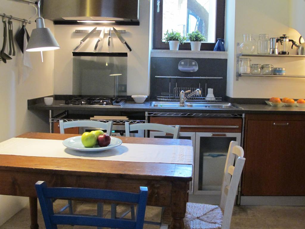 ジョヴィナッツォCasa Torre Di Mactheus Petraroアパートメント 部屋 写真