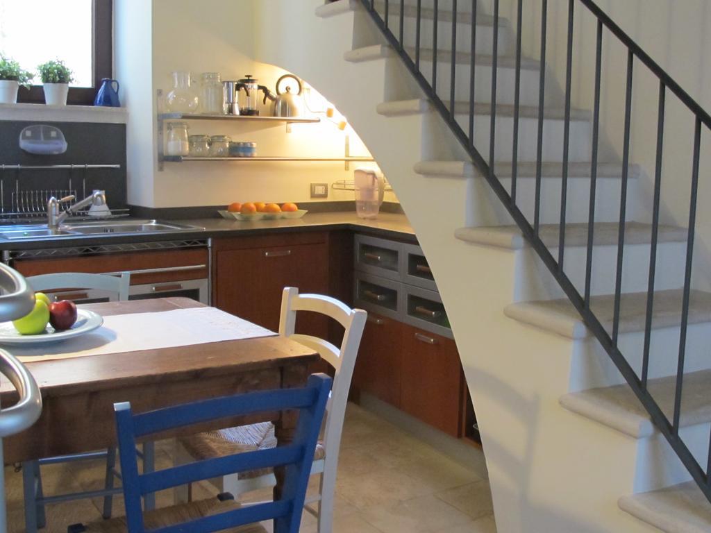 ジョヴィナッツォCasa Torre Di Mactheus Petraroアパートメント 部屋 写真